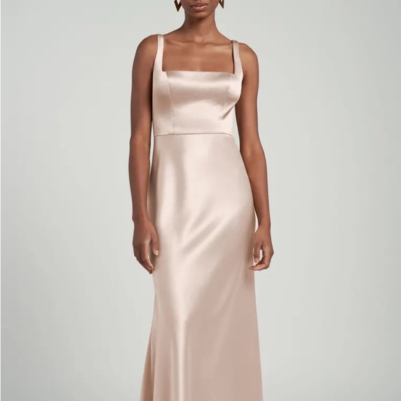 Selling Jenny yoo Ariana dress! Color latte - Picture 1 of 2